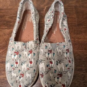 Toms Kids' Playful Llama Slippers in Gray